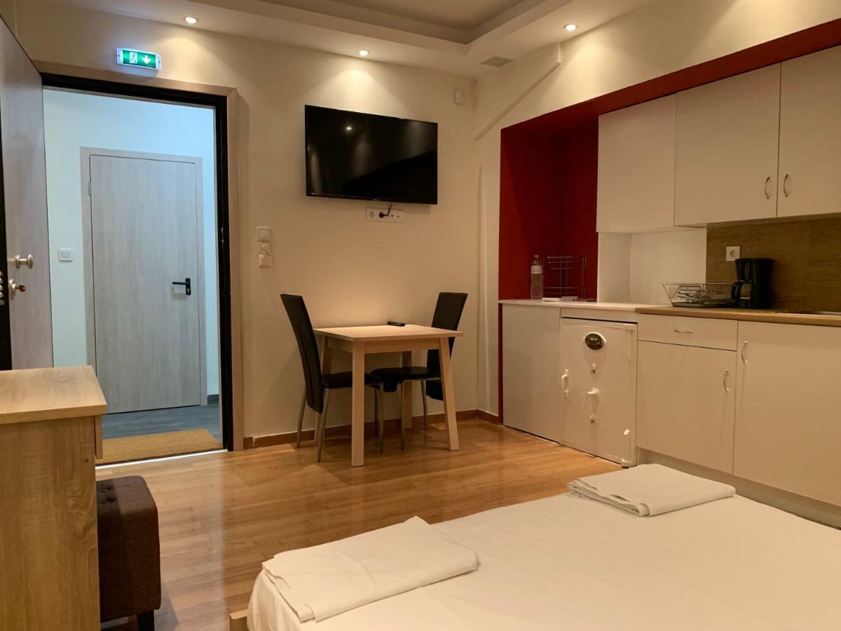 Ferienwohnung Just A Central Studio Apt. *Top Location* Athen Exterior foto